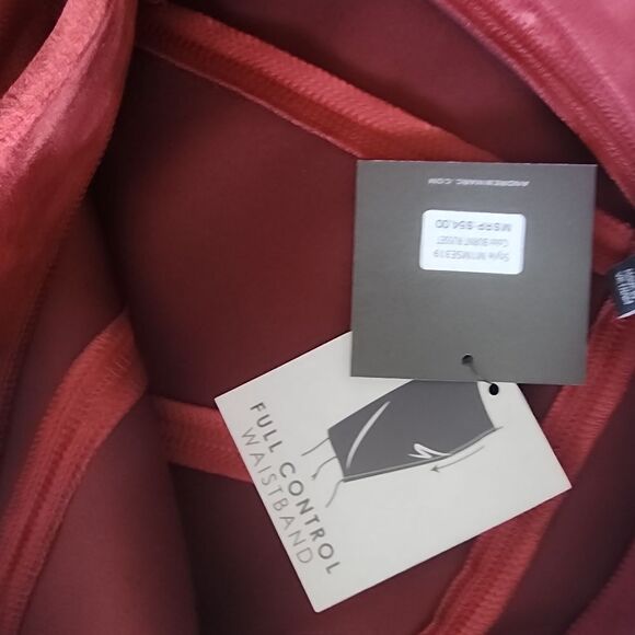 ANDREW MARC faux suede Red Pencil Skirt full control waistband dark Rust Orange - Picture 7 of 10